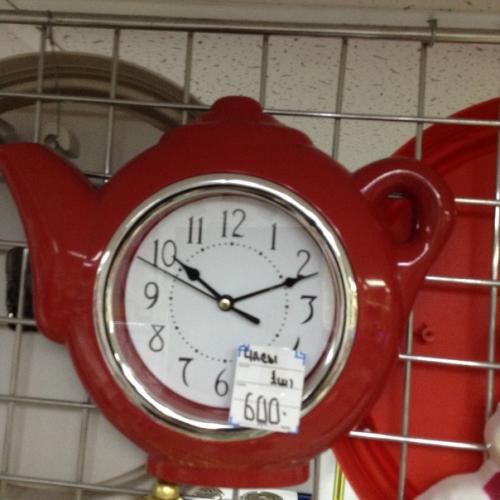 В каждом доме обязательно есть часы! 01