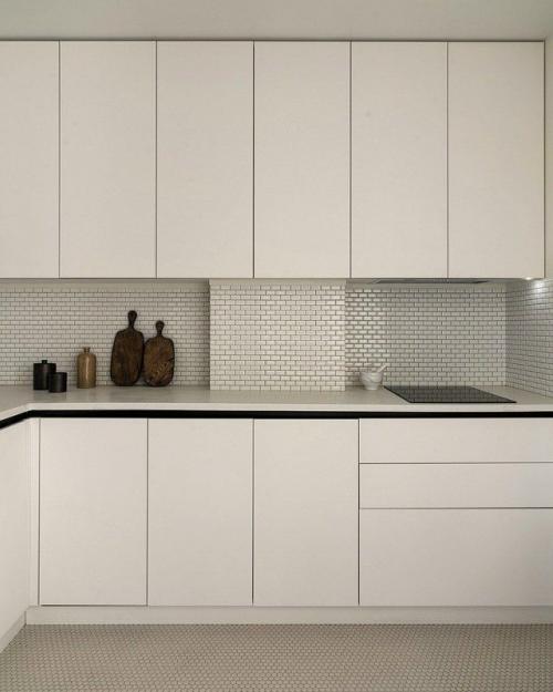 Анастасия Рыкова и Инна Ермакова, бюро Special Style, создали уютный и функциональный интерьер однокомнатной квартиры площадью 48 кв. 01