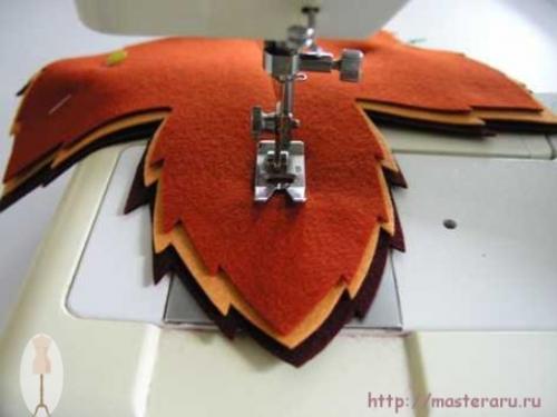 Мы сделаем прихватки - листики. 05