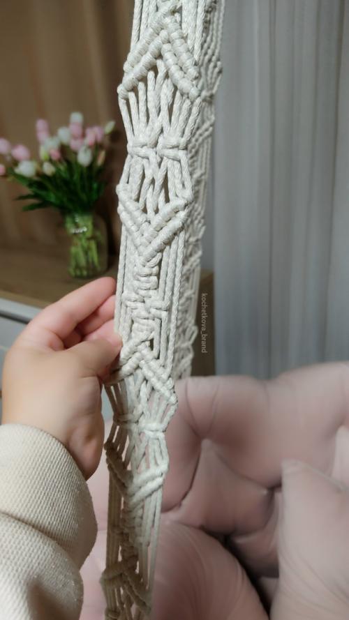 Мой последний проект - кресло - макраме для детской комнаты - уже мчится навстречу своей маленькой хозяйке. 03