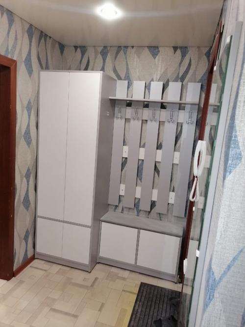 Чем меньше прихожая, тем сложнее сделать ее функциональной и привлекательной. 07