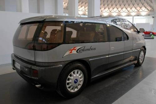 BMW Columbus - концептуальный автомобиль, созданный в 1990 году к 500-летию открытия Америки Христофором Колумбом. 01