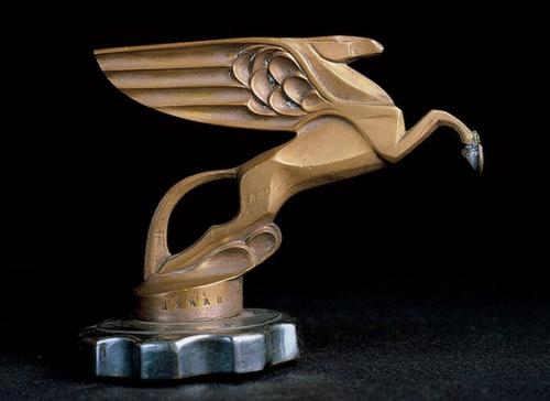 Ар - деко неуловим: его трудно описать, но его ни с чем не спутаешь. 03