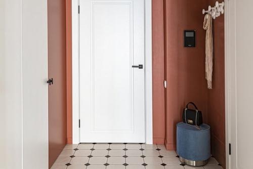 Квартира - студия создавалась для молодой, стильной, успешной девушки. 07