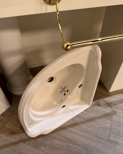 Я немного из соц выпала. 02