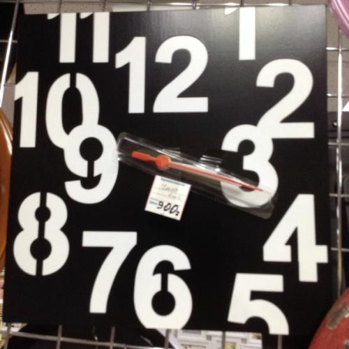 В каждом доме обязательно есть часы! 07