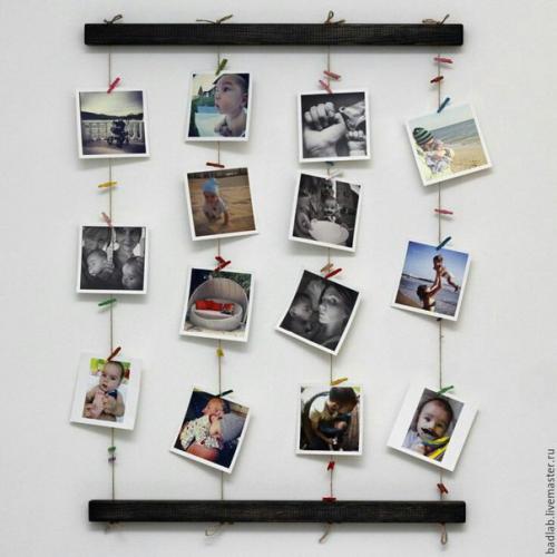 Приятно порой пересматривать альбомы с фотографиями, особенно всей семьёй. 01