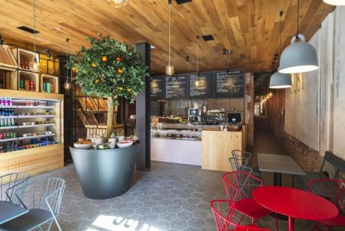 Ресторан Gust в Мадриде, Испания, спроектировала команда архитекторов Zooco Estudio. 01