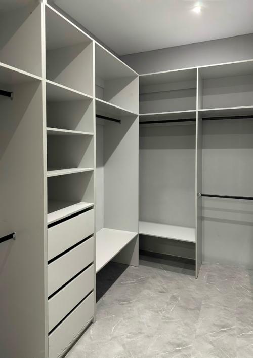 Кто из вас тоже мечтает о больших вместительных шкафах и гардеробной, чтобы убрать туда все вещи? 01 Кто из вас тоже мечтает о больших вместительных шкафах и гардеробной, чтобы убрать туда все вещи? 01