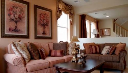 Картины в интерьере гостиной комнату Живой и стильной сделают. 02 Картины в интерьере гостиной комнату Живой и стильной сделают. 02