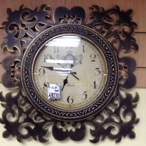 В каждом доме обязательно есть часы! 06