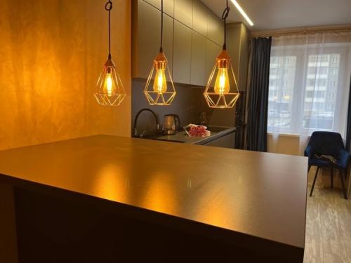 Вот и кухня для юлии в коричневых оттенках. 03