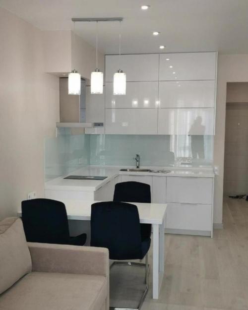 Уютная студия. В светлых оттенках. 03