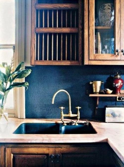 Роскошный и интригующий синий цвет в интерьере. 04