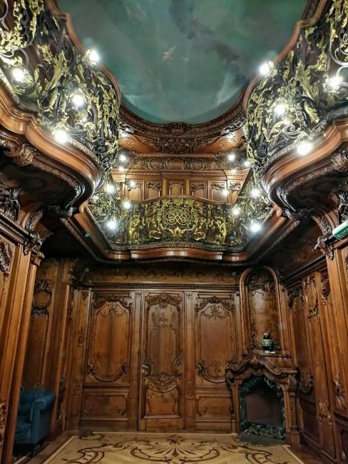 Продолжая традиции.  Уже несколько лет получается себя радовать перед новым годом посещением интересных событий или новых мест. 03