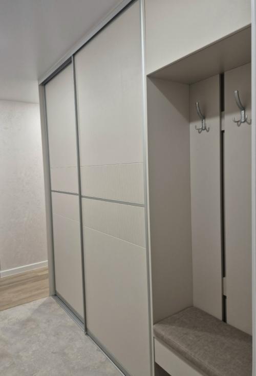 Мы назовём его многофункциональный шкаф (прихожая + шкаф купе + шкаф для хоз нужд. 03