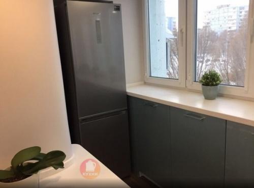 Интерьер кухни площадью около 9 кв. 03