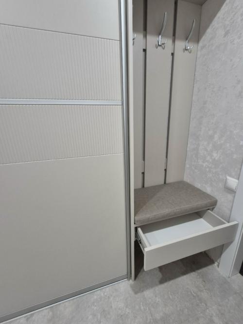 Мы назовём его многофункциональный шкаф (прихожая + шкаф купе + шкаф для хоз нужд. 06