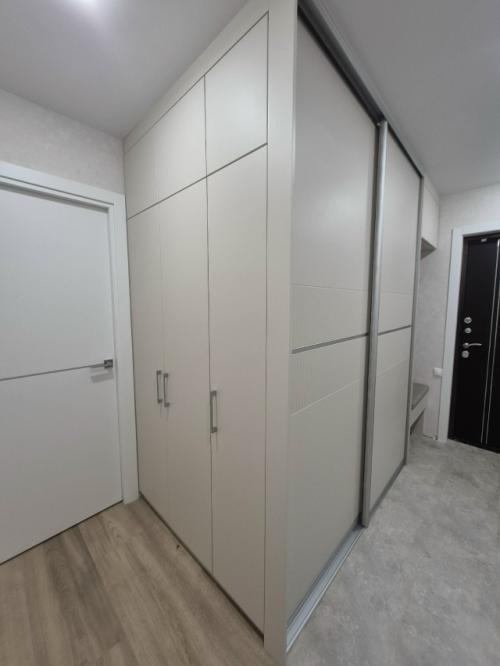 Мы назовём его многофункциональный шкаф (прихожая + шкаф купе + шкаф для хоз нужд. 02