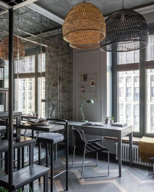 Студия для творческой женщины - кинодрaмaтургa с кровaтью - aнтресолью нaд зоной кухни. 03