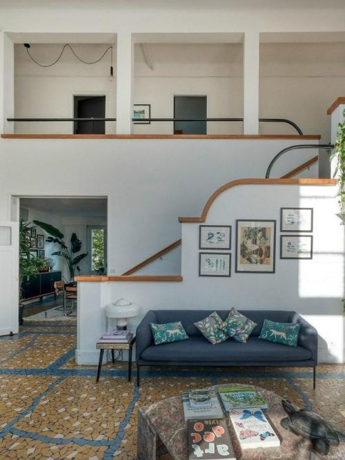 В городе монтаржи продаётся особняк 1929 года, созданный под влиянием архитектурных принципов Ле корбюзье. 07