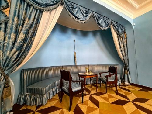 В музее - усадьбе П. и. Чайковского в Воткинске завершился ремонт в главном доме!