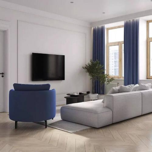 В этой кухне - гостиной, площадью 26 квадратных метров, 3 окна, что делает комнату светлой и просторной. 03