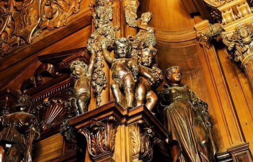 Дом кельха или пристанище юристов. 05