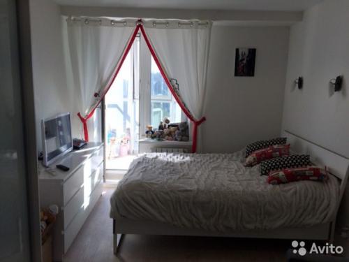 Этот интерьер очень женский, даже девичий. 06