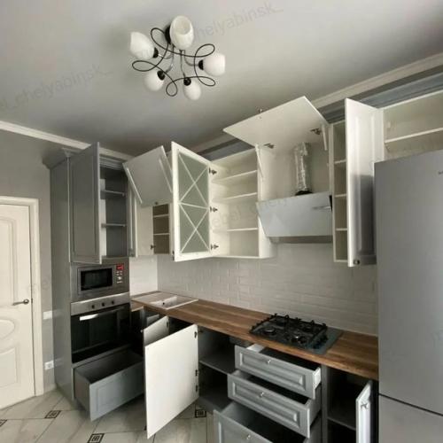 Наша кухонька.  Да, вот такая простая, без выкрутасов. 02