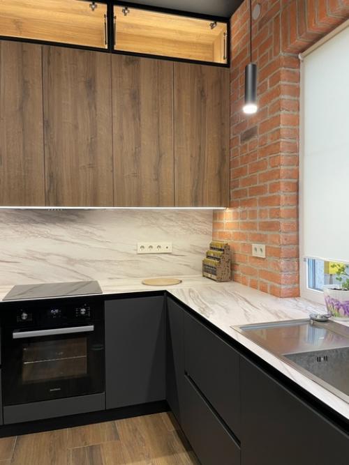 Да, создание кофейни у себя на кухне можно считать чудом, так как это позволяет наслаждаться ароматным кофе и уютной атмосферой в собственном доме. 02