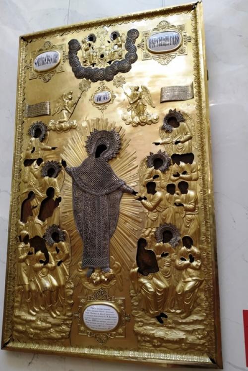 После строительства здания главного штаба в Петербурге там расположились министерство финансов и министерство иностранных дел. 08