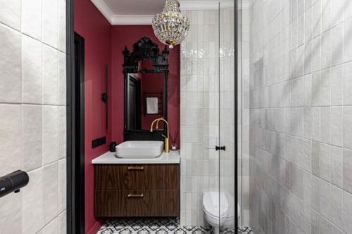 Очень красивая маленькая квартира в старом фонде. 06