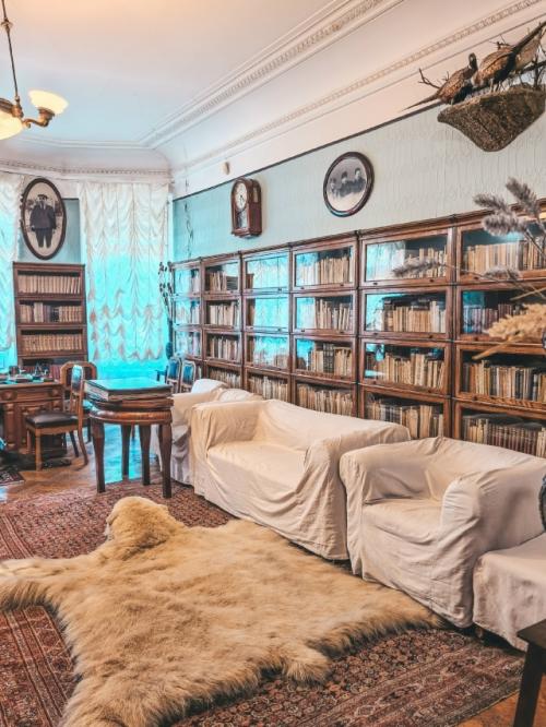 Квартира - музей с. М. Кирова в Санкт-петербурге или зачем шли в революционеры 