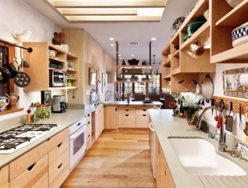 Натуральный дом из самана в центре города. 02