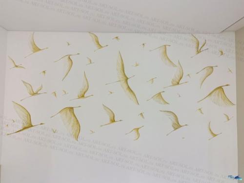 Несколько фотографий росписи с птицами в спальне. 02