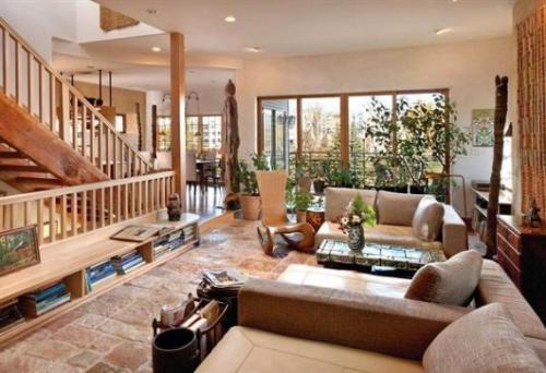 Натуральный дом из самана в центре города. 03