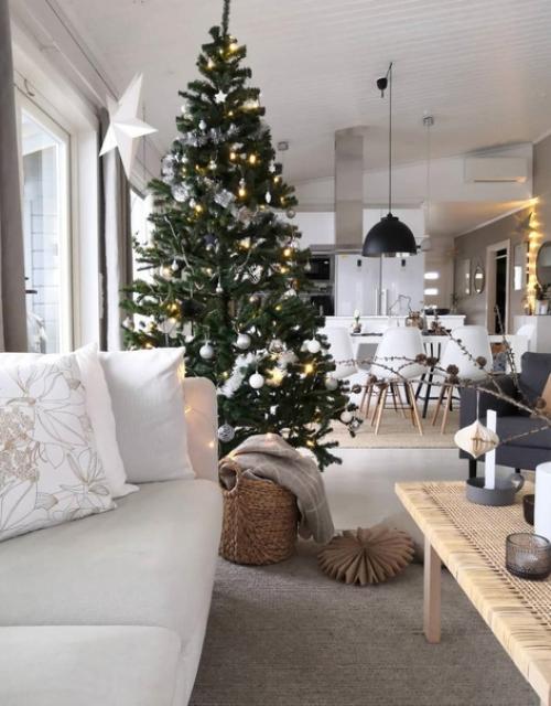 Уютный домик. Светлые и коричневые оттенки.