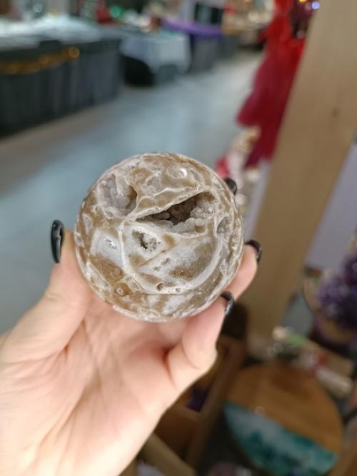 Каменные шары - необычный подарок не только для коллекционеров. 02