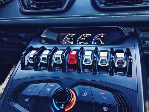 Честно говоря покупка Lamborghini Huracan LP - 580? 04