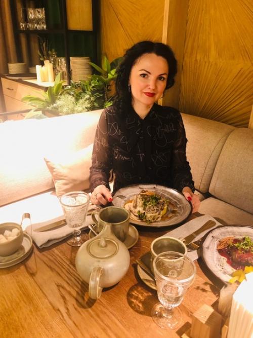 Мы с Вероникой оценили ресторан,, роща,, ! 05