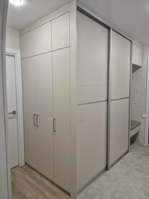 Мы назовём его многофункциональный шкаф (прихожая + шкаф купе + шкаф для хоз нужд. 01