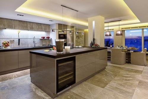 Эта элегантная вилла расположена в престижном жилом районе живописного города порт андрач на острове майорка, Испания. 03