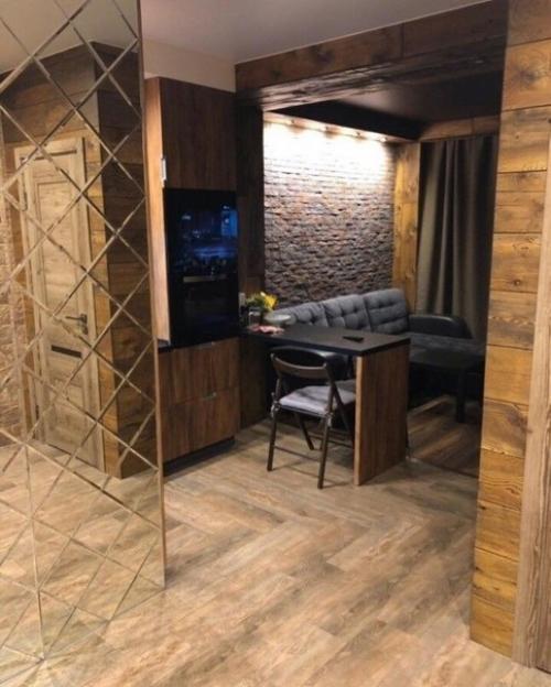 Это однокомнатная квартира с перепланировкой. 03