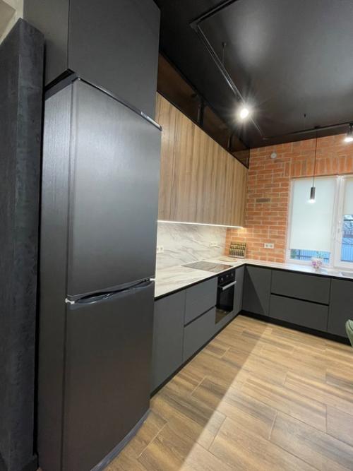 Да, создание кофейни у себя на кухне можно считать чудом, так как это позволяет наслаждаться ароматным кофе и уютной атмосферой в собственном доме. 03