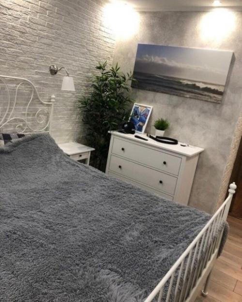 Это однокомнатная квартира с перепланировкой. 01