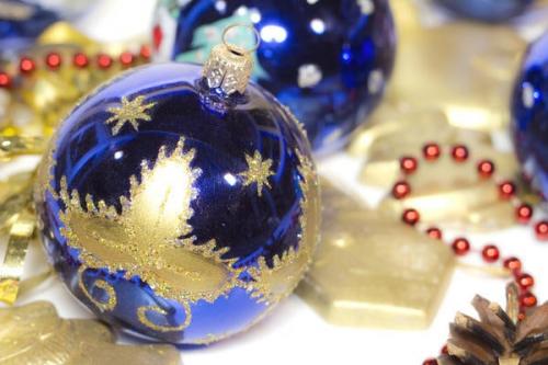 Как загадывать желания под новый год: гадаем на ёлочных шариках. 06