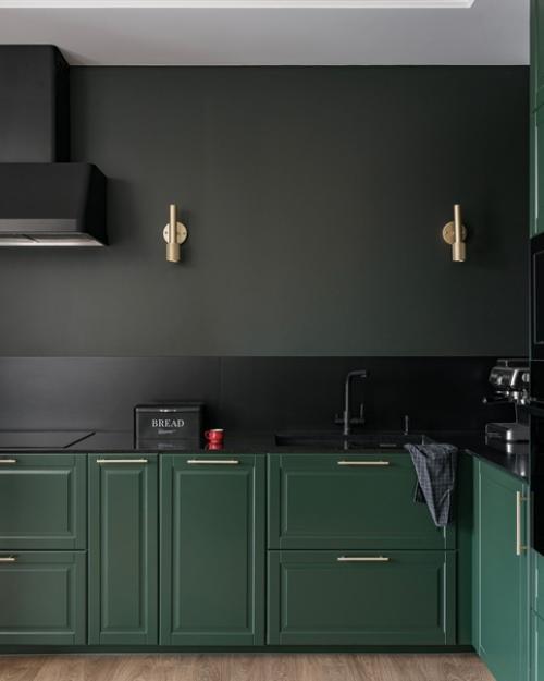 Насыщенные акценты, брутальные фактуры под бетон и минималистичная мягкая мебель. 02