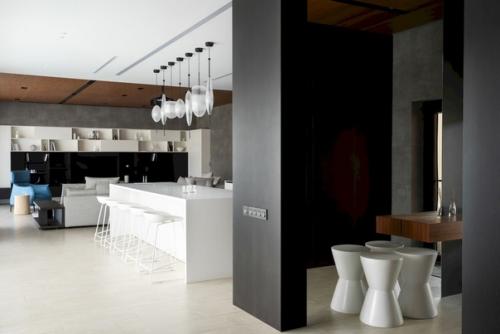 Интерьер белого дома на юге России площадью 280 кв. 02