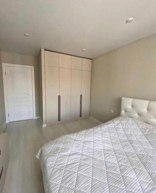 Интерьер в светлых оттенках. 03